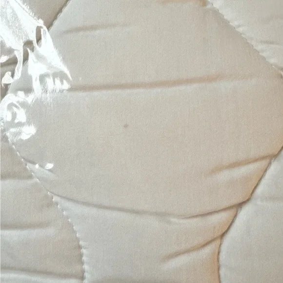 Beautyrest Mattress Pad- White - Picture 5 of 5
